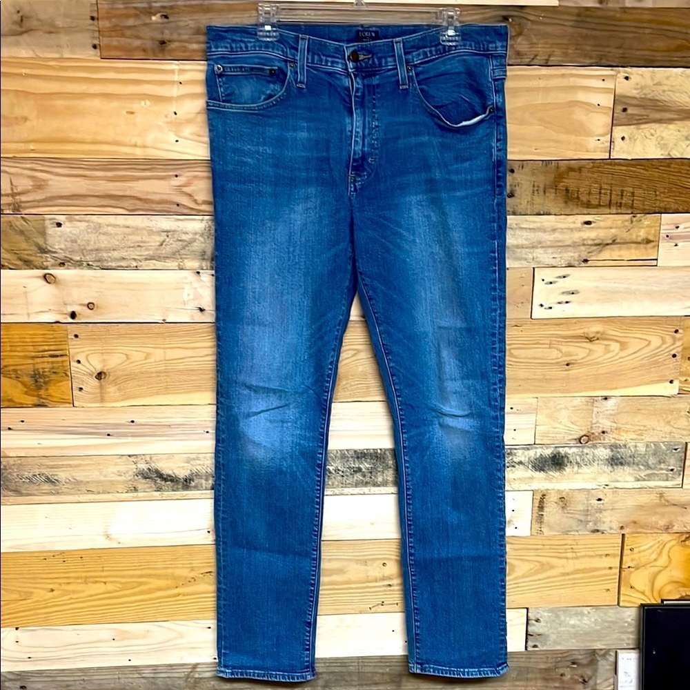 J. Crew Flex W34xL32 Medium Wash with Natural Fading Straight Leg Jeans